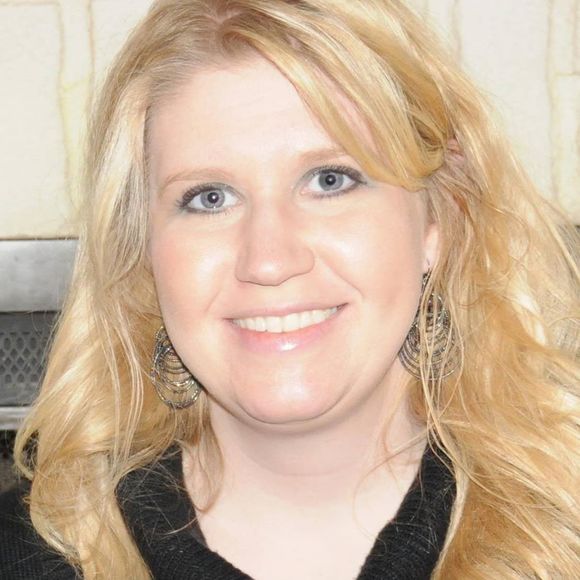 Meet your Posher, Emily - Picture 1 of 1